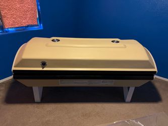 Personal tanning bed