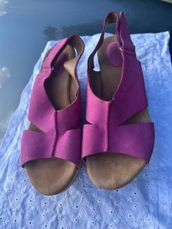 Clark’s sandals size 9 1/2