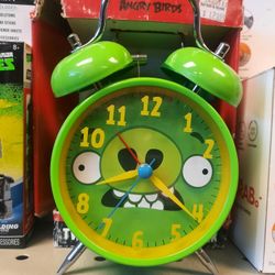 Angry Birds Metal Collection Clock New In Box