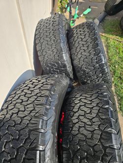 Set wheels 17 inch take off ford raptor 315 70 17 like 35" tires