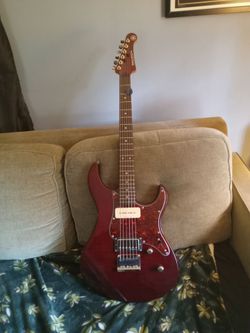 Yamaha Pacifica 611 electric guitar