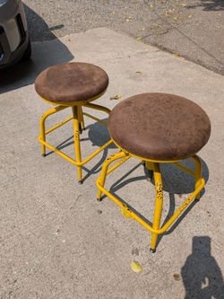 Industrial Design Adjustable Swivel Bar Stools