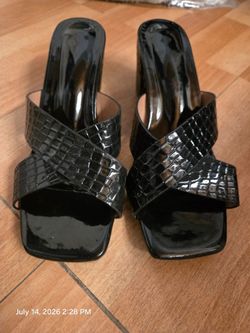 New black sandals