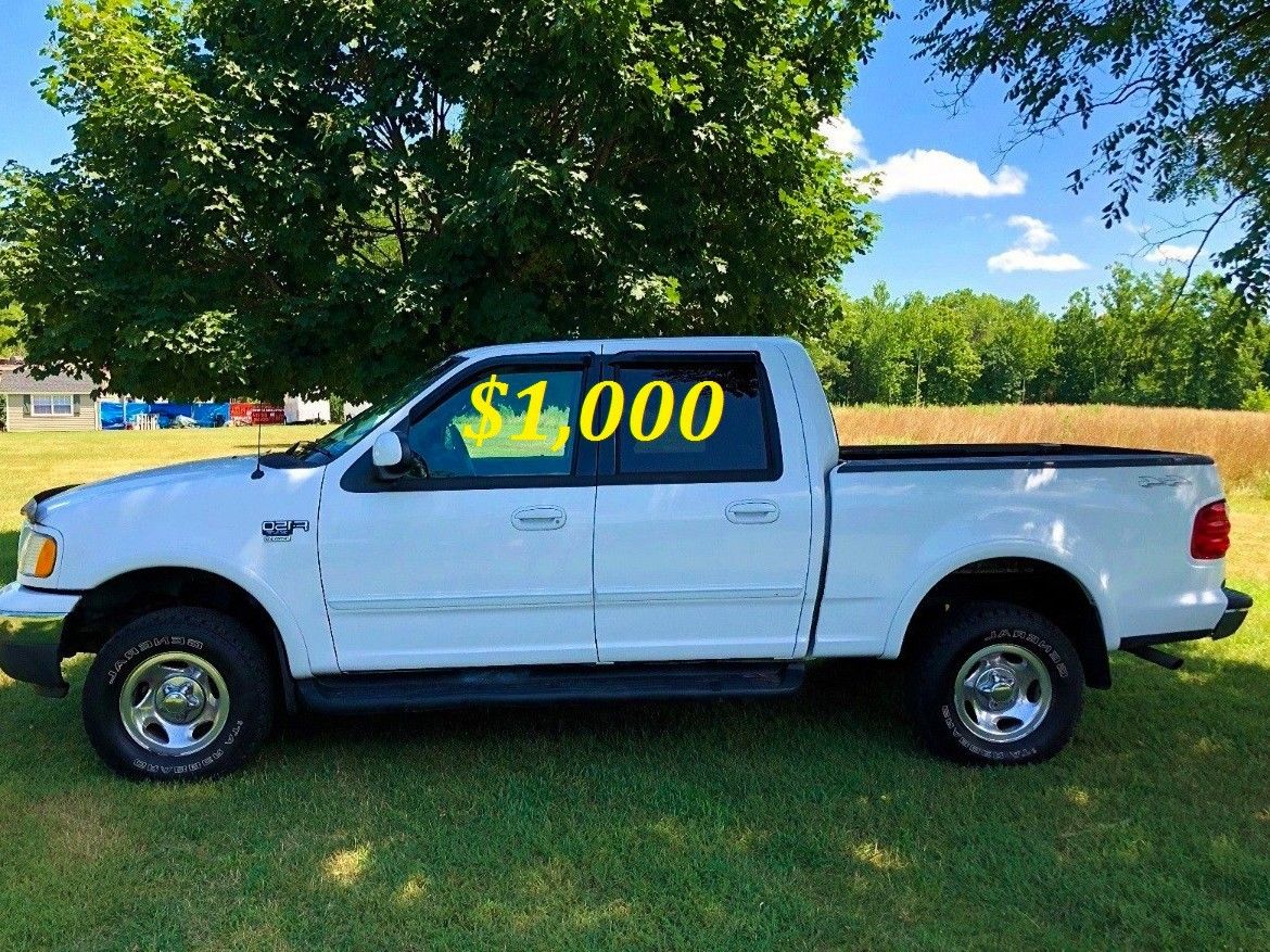 🟢💲1,OOO I'm selling URGENTLY this Beautiful💚2OO2 Ford F15O nice Family truck XLT Everything is working great! Runs great and fun to drive💪🟢