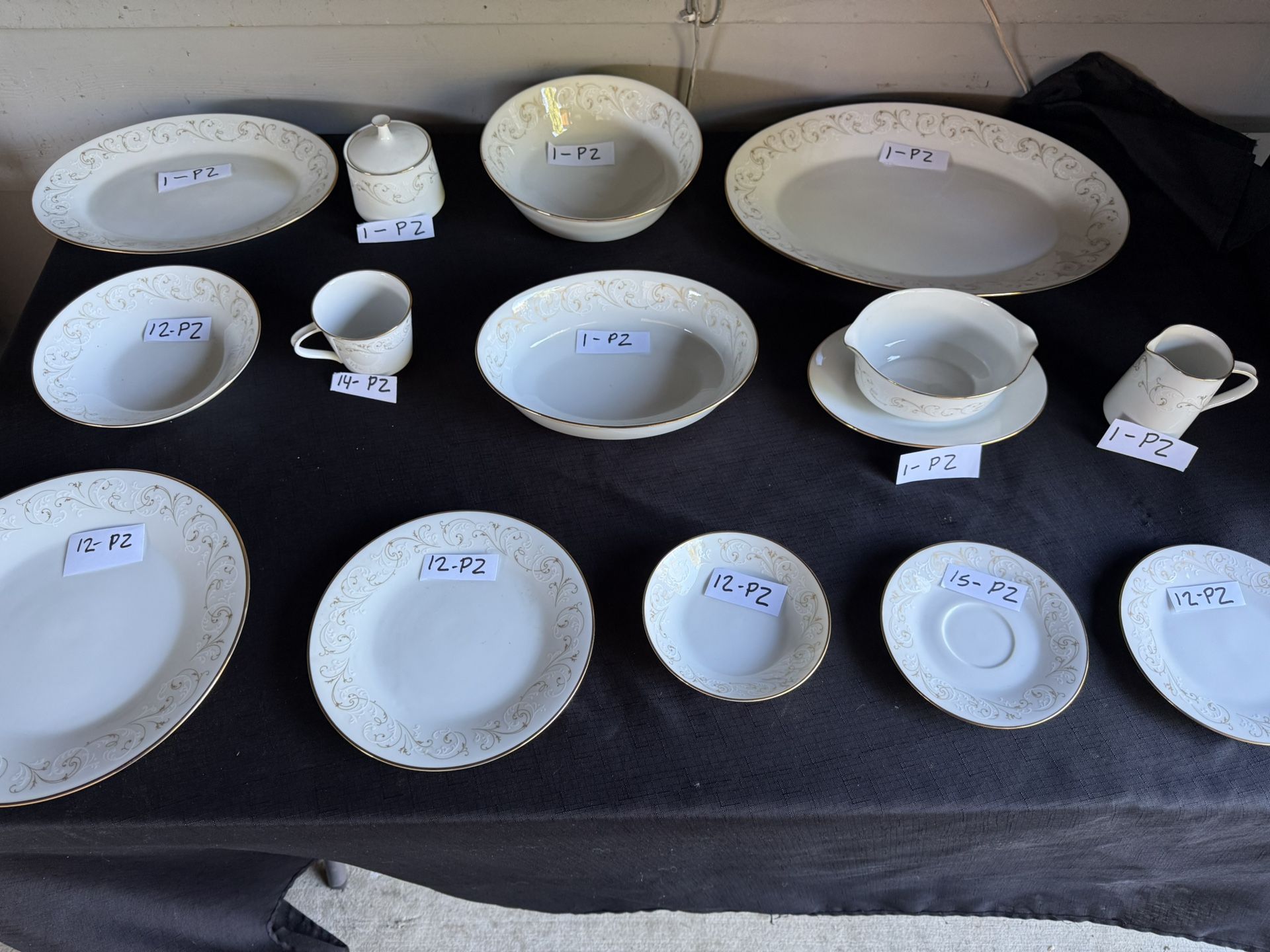 Noritake 6610 Duetto fine china set