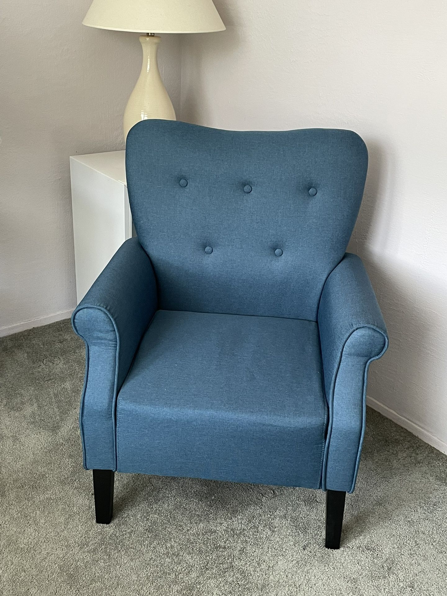 Hi-Back Chair