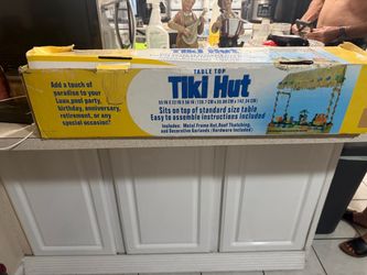 Table Top Tiki Hut Party Decoration