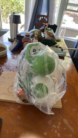 Yoshi popcorn bucket