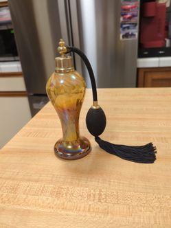Perfume bottle