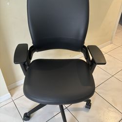 Steelcase Leap Leather Chair