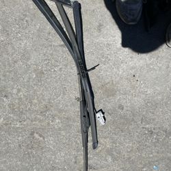 Parted Out 15 Acura MDX Windshield Wiper