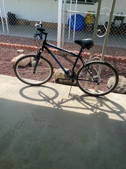 Roadmaster men’s mountain bike