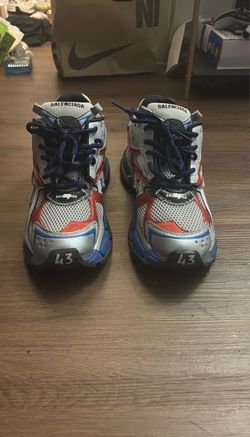 Balenciaga runner size 10