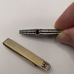Vintage pair of tie clip/money clip Swank/Gold & Silver/blue jewel