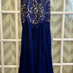 Blue Lace Evening Gown (MAC Duggal) 