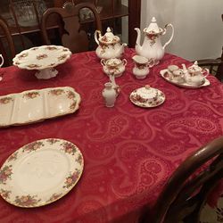 Antiques, Tea Set, China, Furniture, Rose Medallion, Royal Albert, Old Country Roses