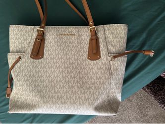 Mk purse