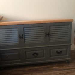Wood Chest 