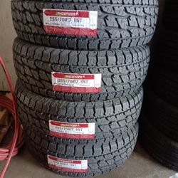 4 New Tires Installed/ 4 Llantas Nuevas Instaladas 265/70/17 Land Spider A Tires