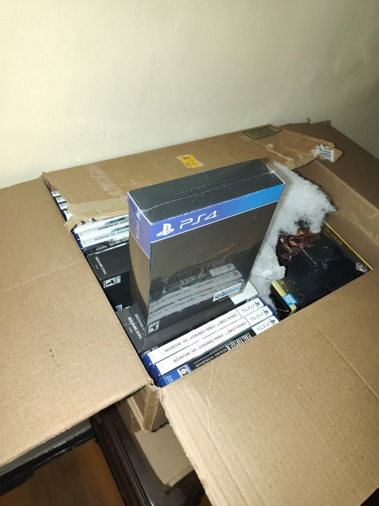 Final Fantasy 7 Deluxe Edition