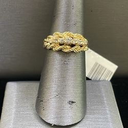 14K Yellow Gold Band with Diamonds (Size 7 Weighs 4 Grams)