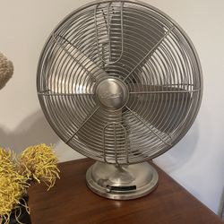 Century (from Hunter) Vintage Style Table Fan, 3-speeds & Oscillating