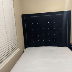 Queen Frame