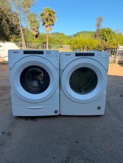 Whirlpool washer and gas dryer