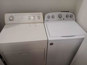 Whirlpool Washer and Dryer Set