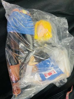 - Dragon Ball Z - Android 18 - 11 inches / Brand new- Damaged box, unopened plastic.