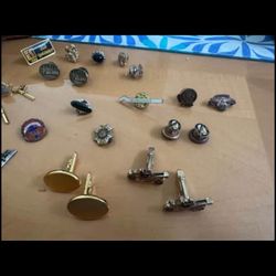 Vintage Tie claps, 30 in total. $35 takes all.