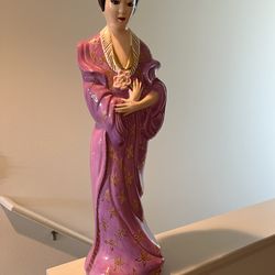 Beautiful Traditional Japanese Geisha