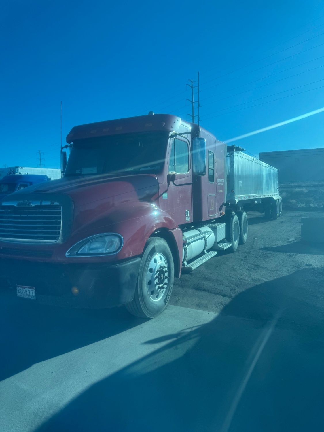 2007 Freightliner Columbia – 1,188,756 Miles – Excellent Condition – $25,000