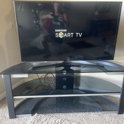 Samsung Smart 43’ And TV Stand