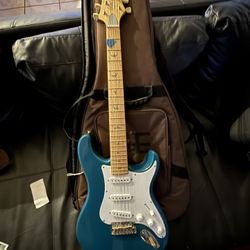 PRS silver Sky SE W/locking Tuners
