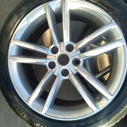 19" OEM Tesla Model S Wheels And Tires 