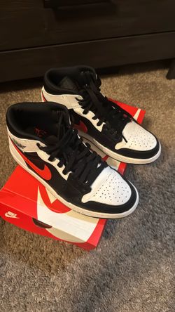 Jordan 1 Mid