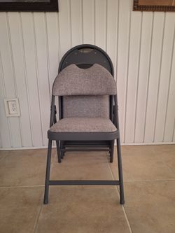Costco padded folding chairs set of 4