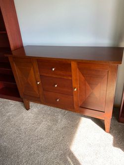 Buffet cabinet