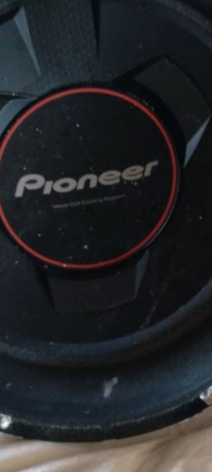 Pioneer 12 inch, 1300W max power subwoofer Voice Coil Cooling System