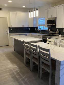 Kitchen Cabinets ,Quartz Countertop