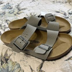 Brand New Birkenstock Sz44 (men’s 11)