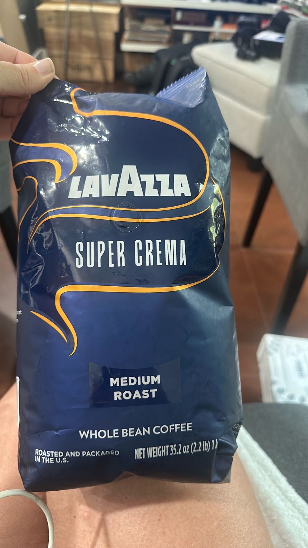 LAVAZZA SUPER CREMA medium roast WHOLE BEAN 35oz