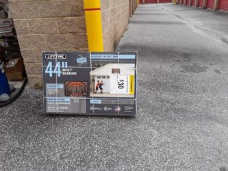 Basketball Backing With Rim