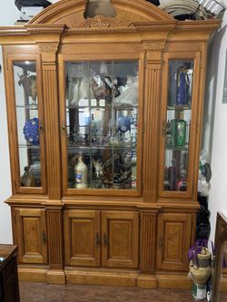 Oakwood Hutch
