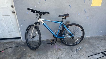 2004 TREK 4500 pristine like new condition!!!