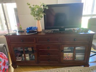 Tv stand