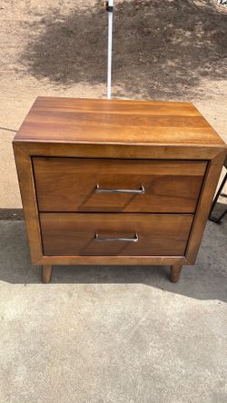 2 end tables
