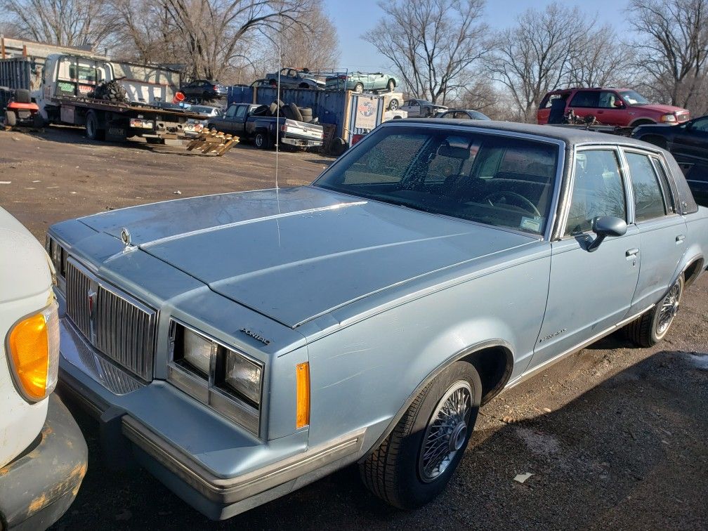 1985 Pontiac Bonneville