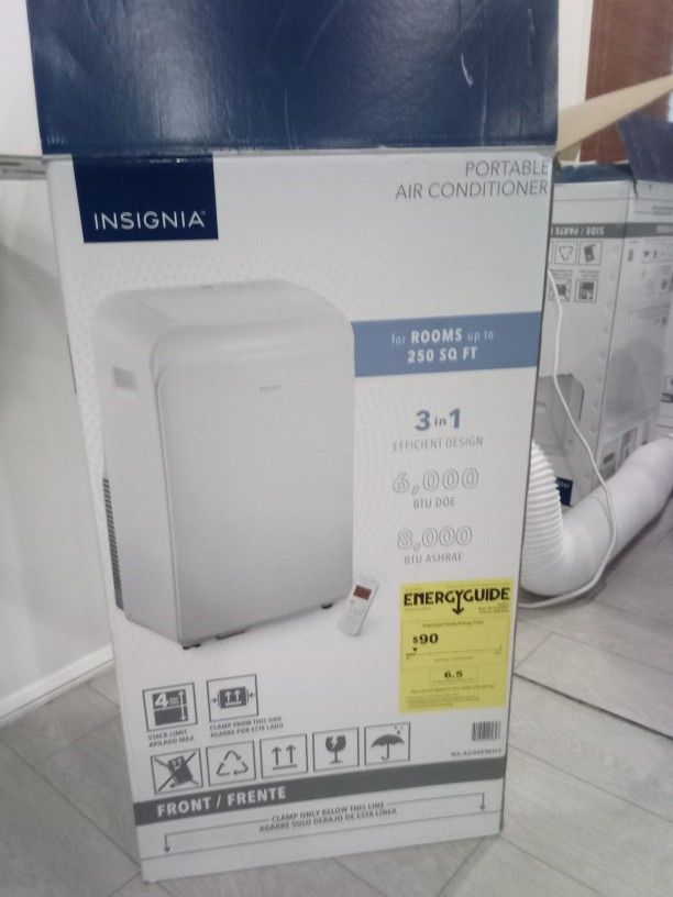 INSIGNIA Portable A/C